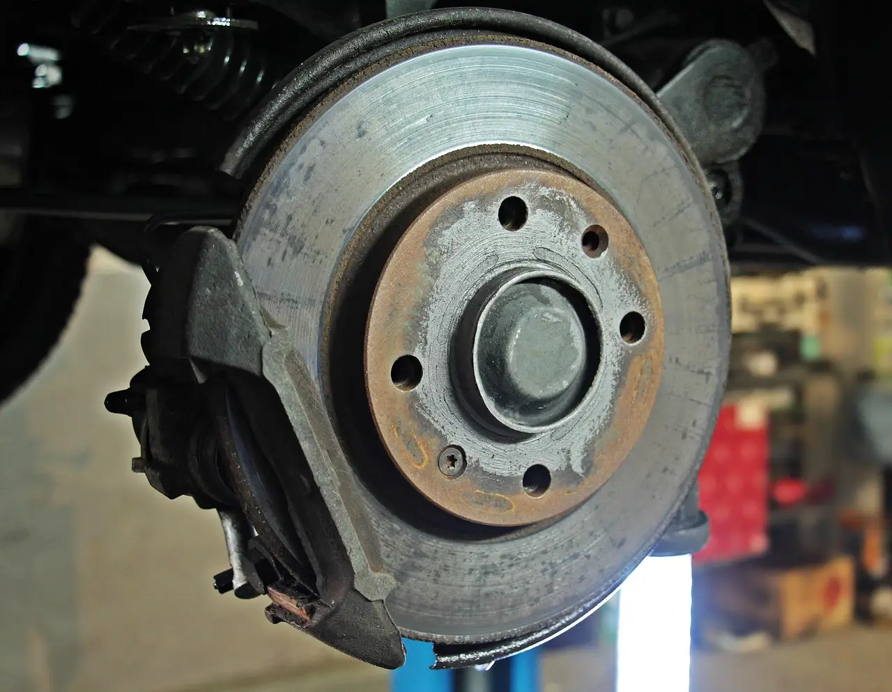 Why brake rotors rust fast